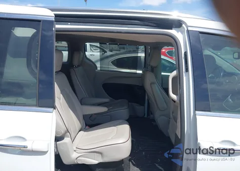 2020 Chrysler Pacifica Limited z USA, uszkodzony, nr VIN 2C4RC1GG6LR171708